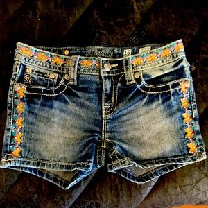 COPY - COPY - Miss Me jean shorts size 16